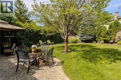1319 Janina Boulevard Burlington ON L7P 1K5