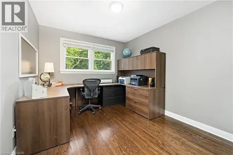 1063 Maplehurst Avenue Burlington ON L7T 3G3