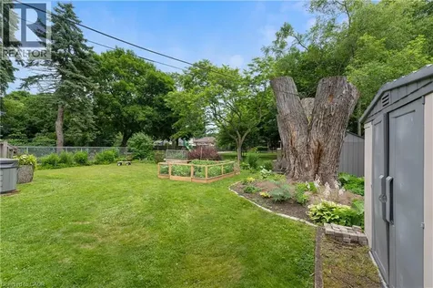 1063 Maplehurst Avenue Burlington ON L7T 3G3
