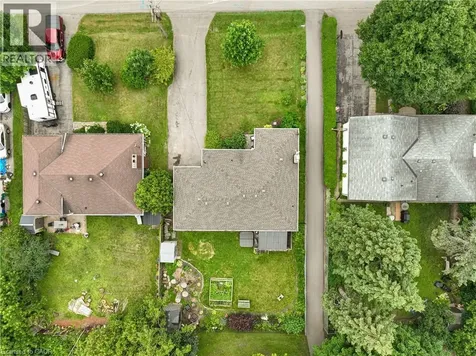 1063 Maplehurst Avenue Burlington ON L7T 3G3