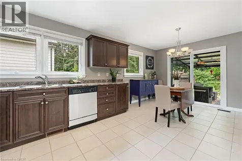 1063 Maplehurst Avenue Burlington ON L7T 3G3