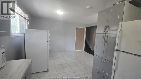 1018 California Avenue Windsor ON N9B 2Z7