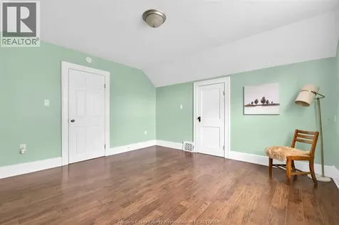 1341 Mckay Windsor ON N9B 2B1