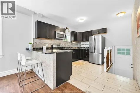 1341 Mckay Windsor ON N9B 2B1