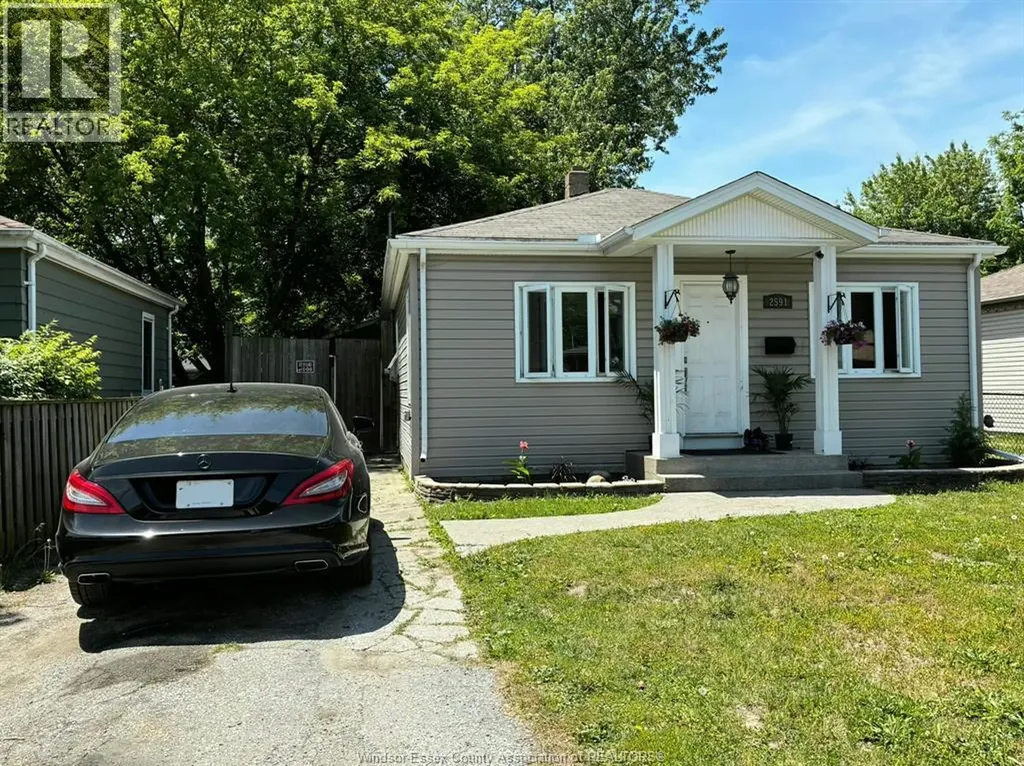 2591 Meighen Road Windsor ON N9A 2S6