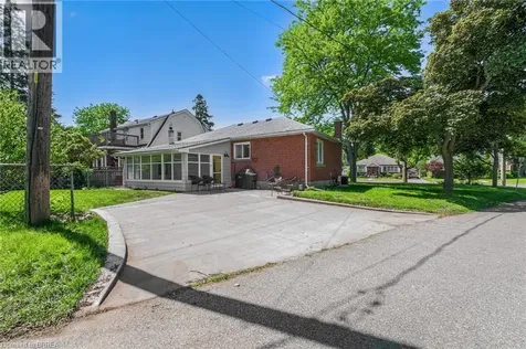 309 Terrace Hill Street Brantford ON N3R 1H2