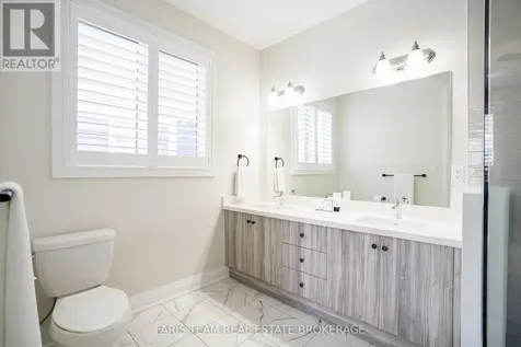 107 Stillwater Crescent Blue Mountains ON L9Y 4P5