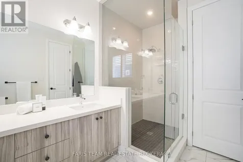 107 Stillwater Crescent Blue Mountains ON L9Y 4P5