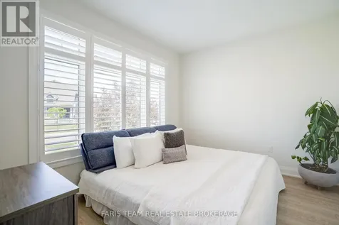 107 Stillwater Crescent Blue Mountains ON L9Y 4P5