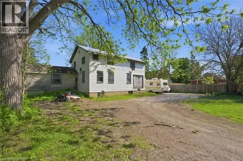 816 Colborne Street East Brantford ON N3S 3S4