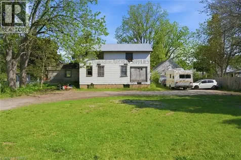 816 Colborne Street East Brantford ON N3S 3S4