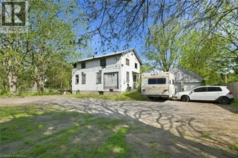 816 Colborne Street East Brantford ON N3S 3S4