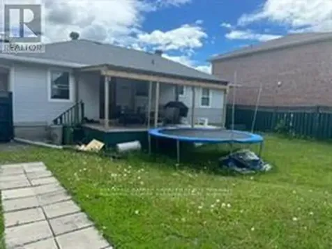 1437 Kingsdale Avenue Ottawa ON K1T 1G8