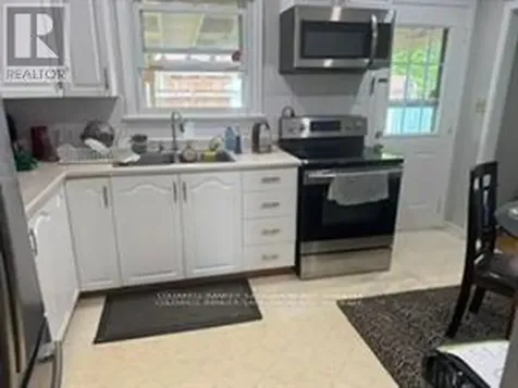 1437 Kingsdale Avenue Ottawa ON K1T 1G8