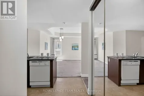176 Paseo Private Ottawa ON K2G 4N7