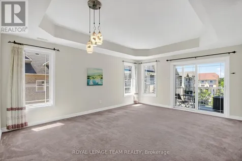 176 Paseo Private Ottawa ON K2G 4N7