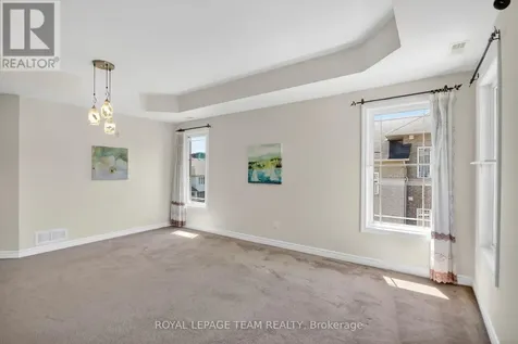 176 Paseo Private Ottawa ON K2G 4N7