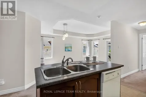 176 Paseo Private Ottawa ON K2G 4N7