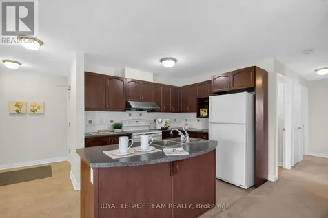 176 Paseo Private Ottawa ON K2G 4N7