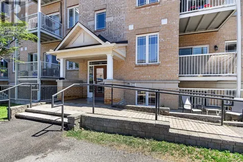 176 Paseo Private Ottawa ON K2G 4N7
