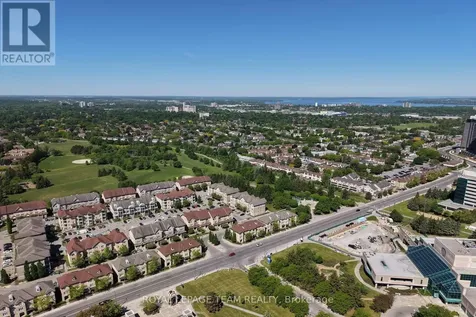 176 Paseo Private Ottawa ON K2G 4N7