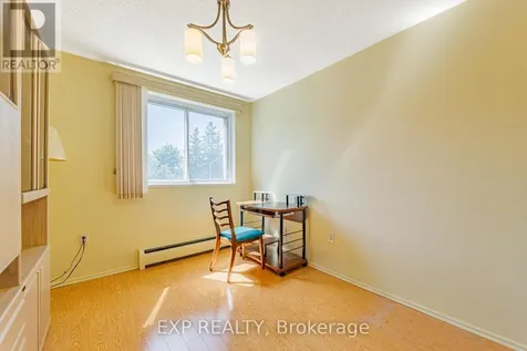915 Elmsmere Road Ottawa ON K1J 8H8