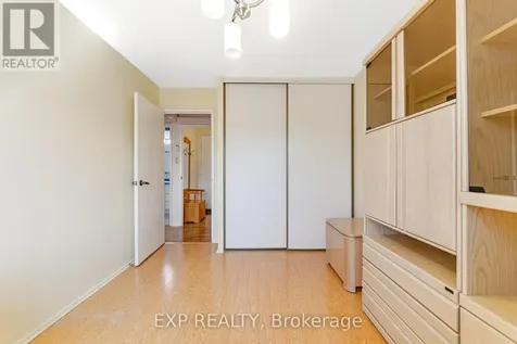 915 Elmsmere Road Ottawa ON K1J 8H8