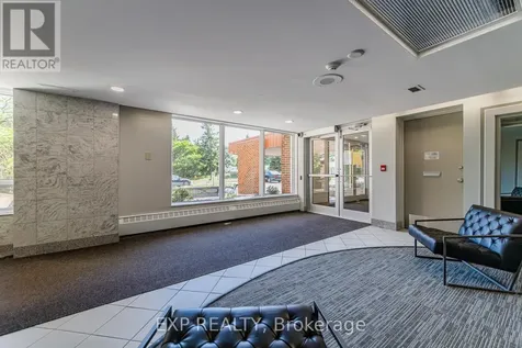 915 Elmsmere Road Ottawa ON K1J 8H8