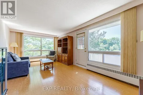 915 Elmsmere Road Ottawa ON K1J 8H8