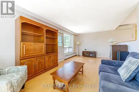915 Elmsmere Road Ottawa ON K1J 8H8