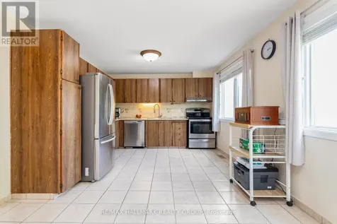 6931 Du Bois Avenue Ottawa ON K1C 5L4