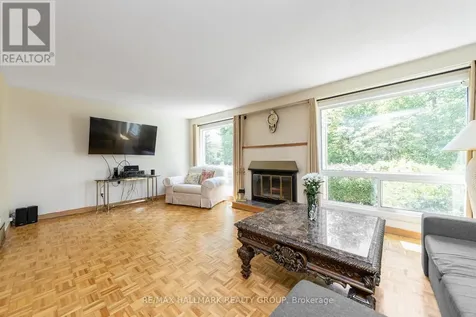 6931 Du Bois Avenue Ottawa ON K1C 5L4