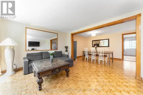 6931 Du Bois Avenue Ottawa ON K1C 5L4