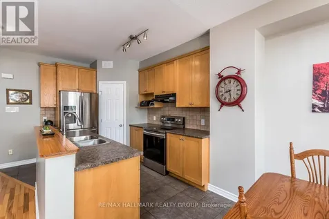 266 Horseshoe Crescent Ottawa ON K2S 0B7