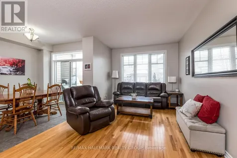 266 Horseshoe Crescent Ottawa ON K2S 0B7