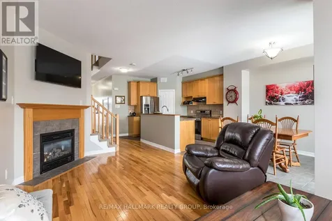 266 Horseshoe Crescent Ottawa ON K2S 0B7