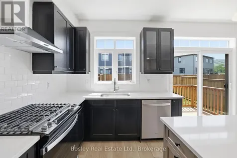 165 Sugar Maple Street Blue Mountains ON L9Y 5T5