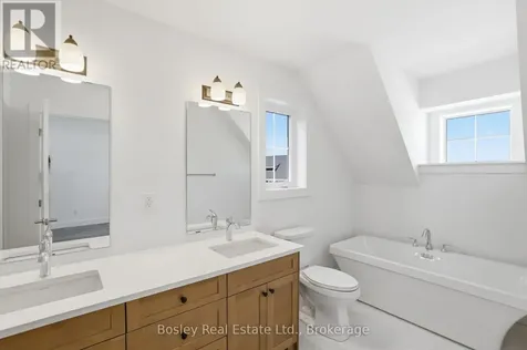 165 Sugar Maple Street Blue Mountains ON L9Y 5T5