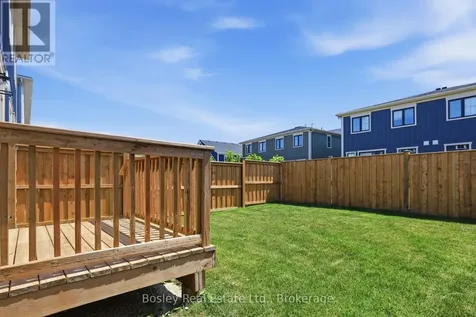 165 Sugar Maple Street Blue Mountains ON L9Y 5T5