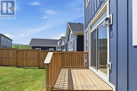 165 Sugar Maple Street Blue Mountains ON L9Y 5T5