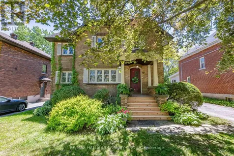 68 Kenora Street Ottawa ON K1Y 3L1