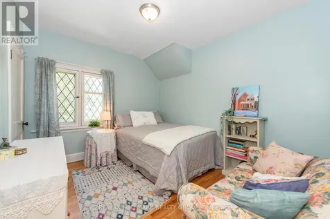 68 Kenora Street Ottawa ON K1Y 3L1