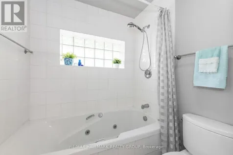 68 Kenora Street Ottawa ON K1Y 3L1