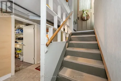 68 Kenora Street Ottawa ON K1Y 3L1