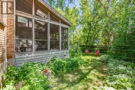 68 Kenora Street Ottawa ON K1Y 3L1