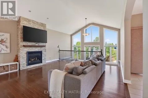 1525 Rangeland Avenue Ottawa ON K4P 0E1