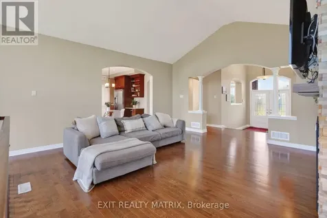 1525 Rangeland Avenue Ottawa ON K4P 0E1