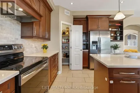 1525 Rangeland Avenue Ottawa ON K4P 0E1
