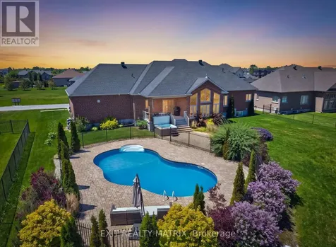 1525 Rangeland Avenue Ottawa ON K4P 0E1