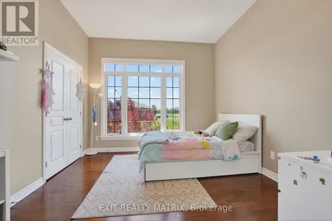 1525 Rangeland Avenue Ottawa ON K4P 0E1